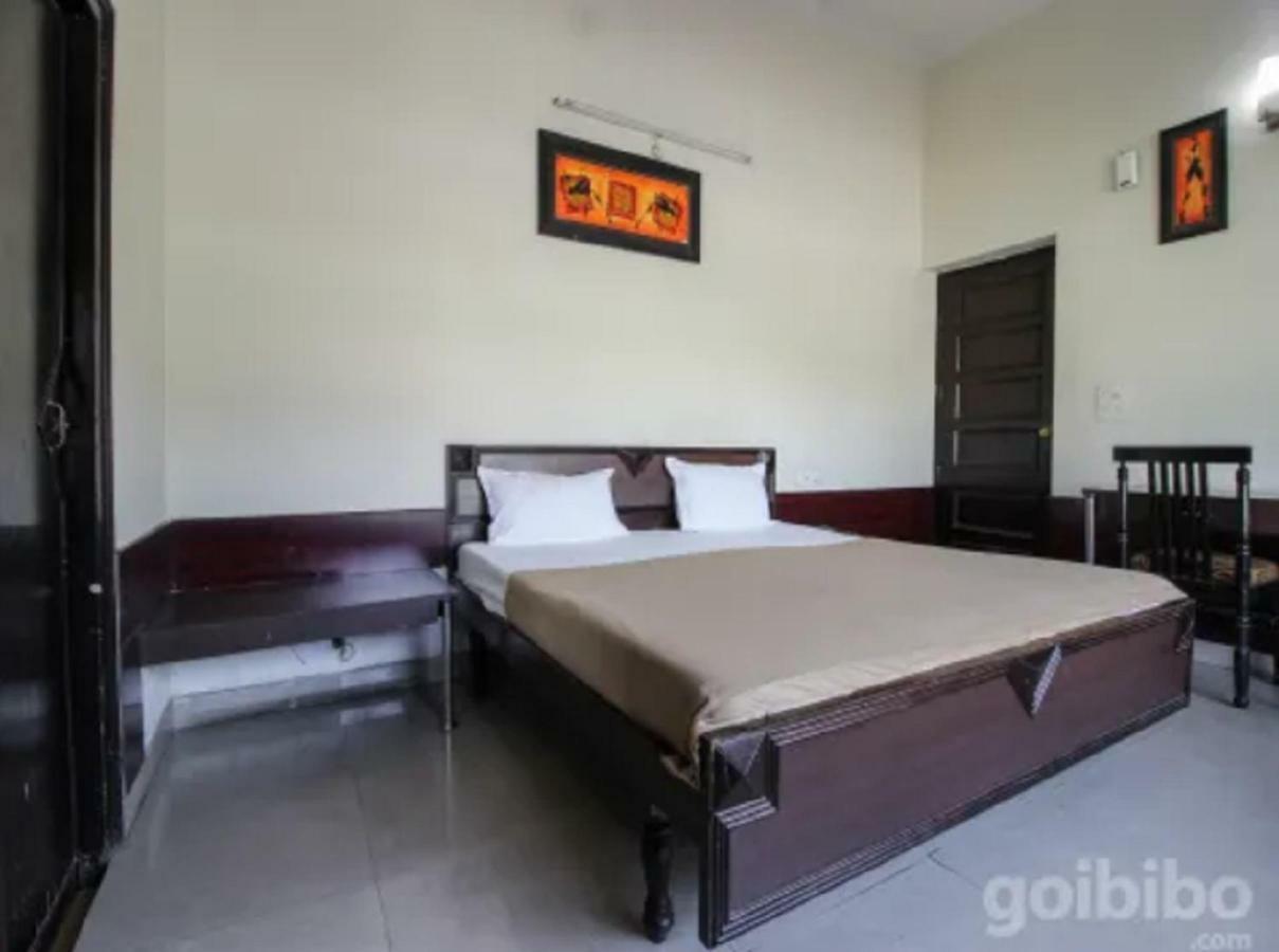Hotel Utsav Dehradun Bagian luar foto