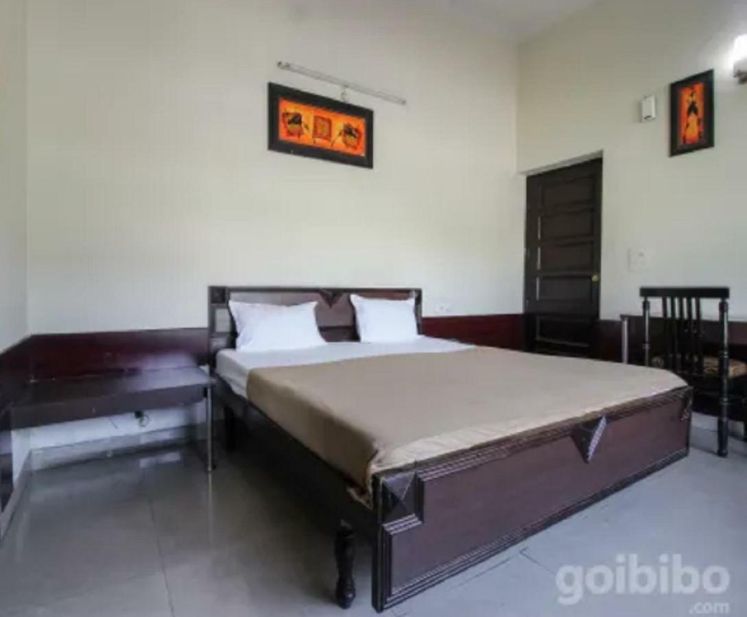 Hotel Utsav Dehradun Bagian luar foto